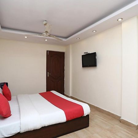 Oyo 4956 Hotel Maharaja Palace Kanpur Ngoại thất bức ảnh