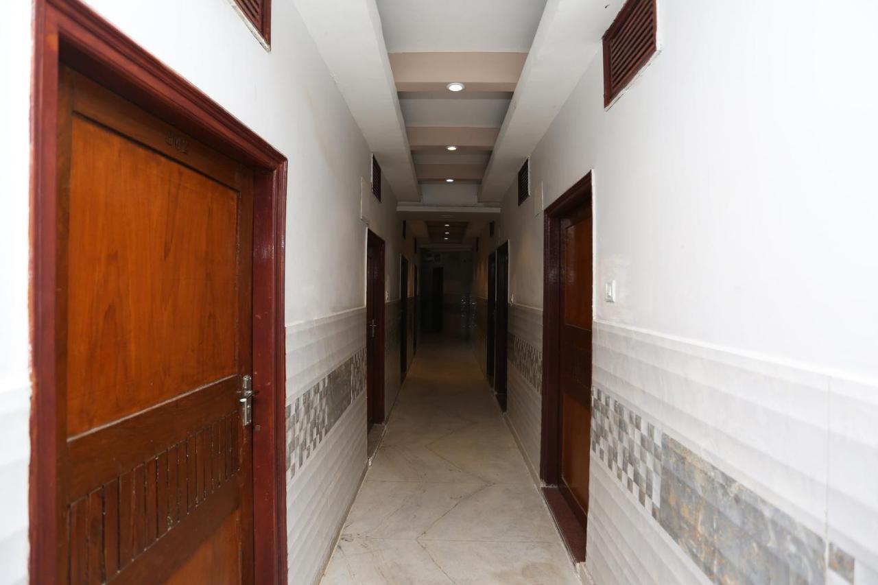 Oyo 4956 Hotel Maharaja Palace Kanpur Ngoại thất bức ảnh