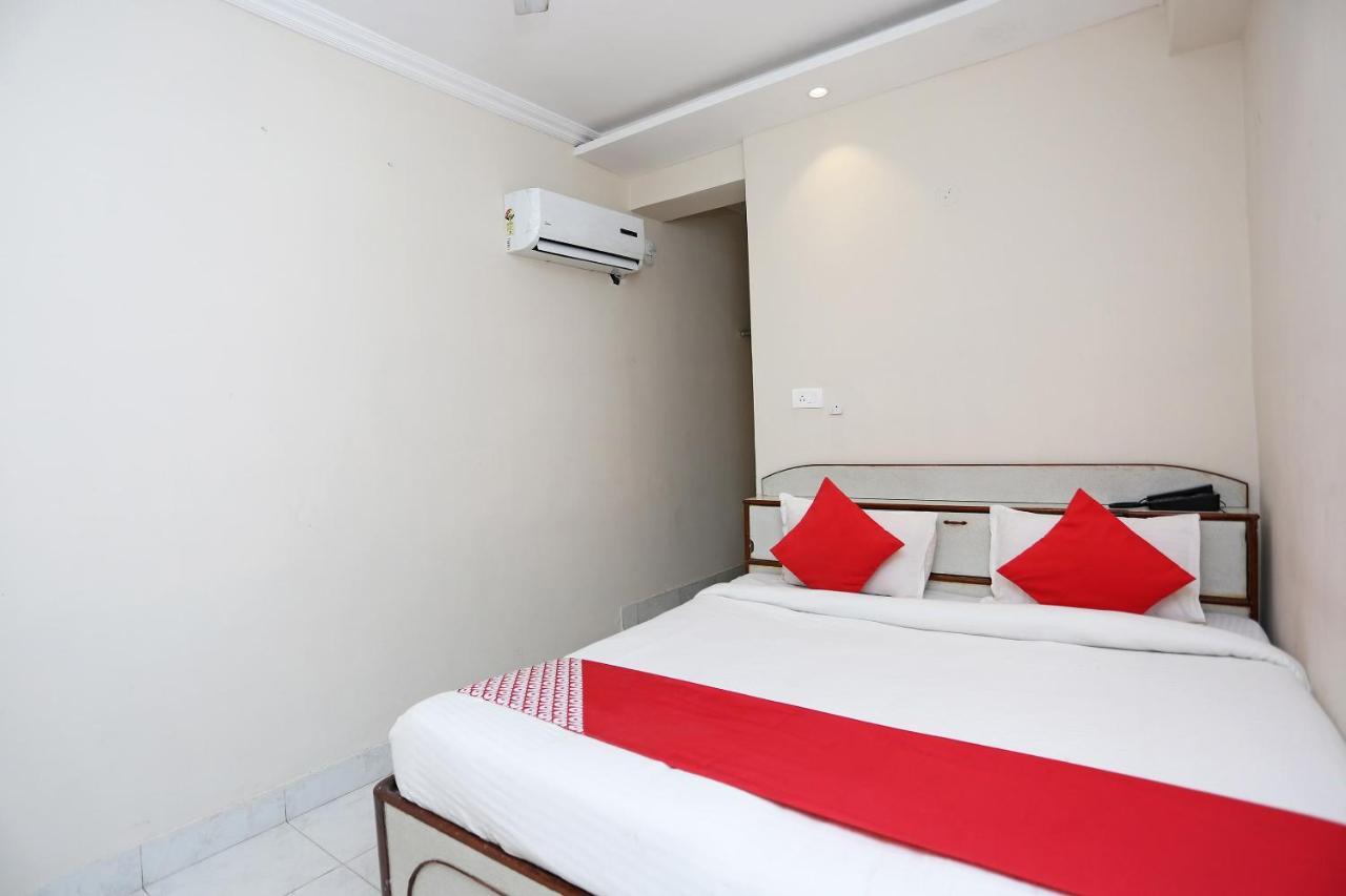 Oyo 4956 Hotel Maharaja Palace Kanpur Ngoại thất bức ảnh