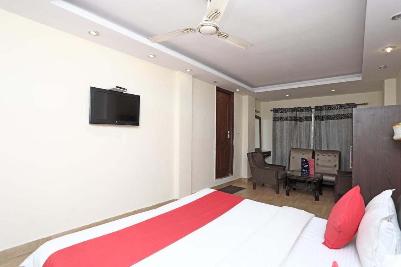 Oyo 4956 Hotel Maharaja Palace Kanpur Ngoại thất bức ảnh