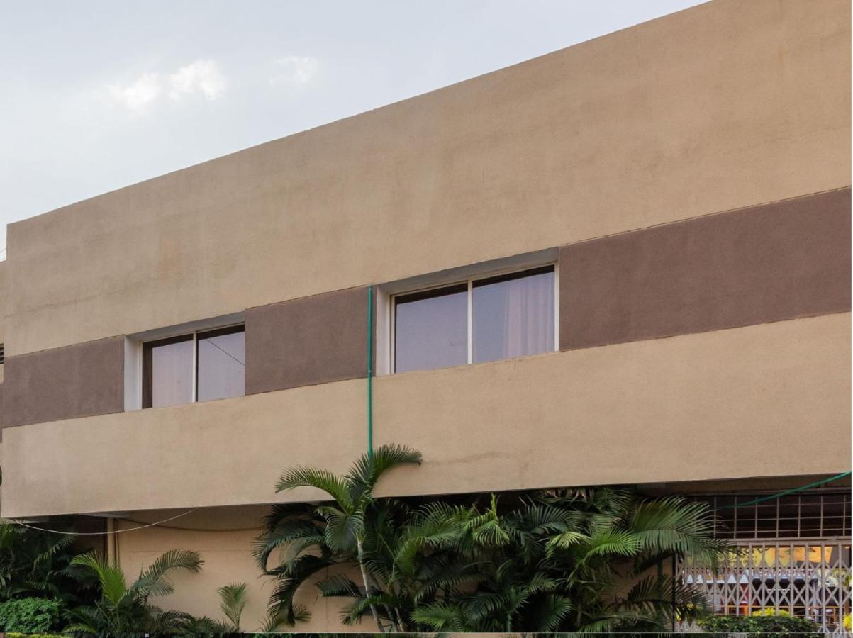 Oyo 4956 Hotel Maharaja Palace Kanpur Ngoại thất bức ảnh