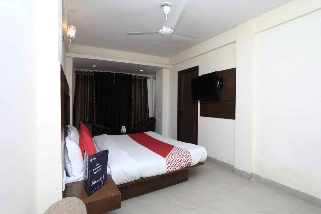 Oyo 4956 Hotel Maharaja Palace Kanpur Ngoại thất bức ảnh