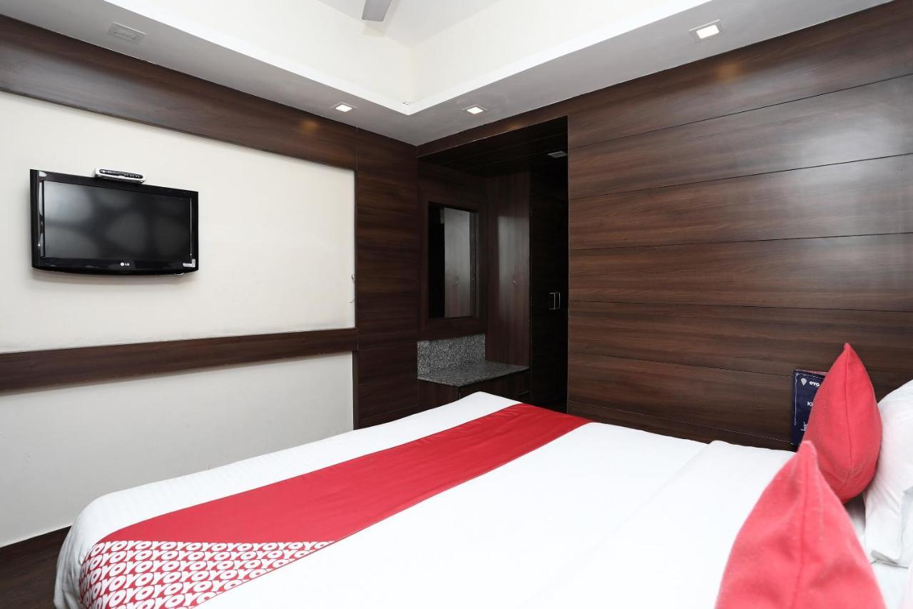 Oyo 4956 Hotel Maharaja Palace Kanpur Ngoại thất bức ảnh