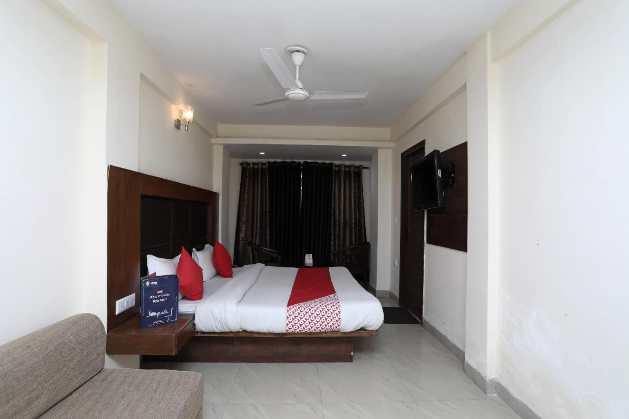 Oyo 4956 Hotel Maharaja Palace Kanpur Ngoại thất bức ảnh