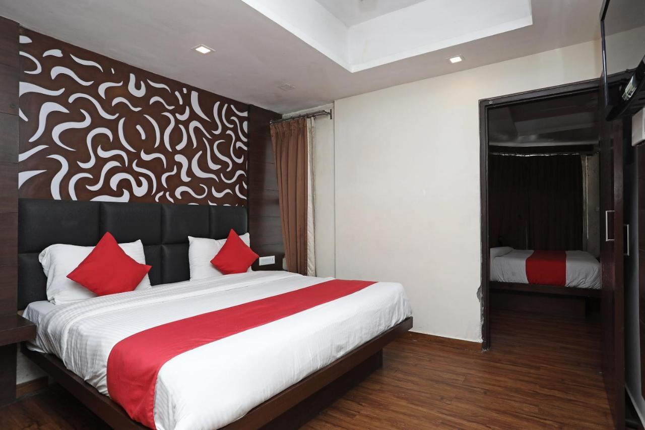 Oyo 4956 Hotel Maharaja Palace Kanpur Ngoại thất bức ảnh