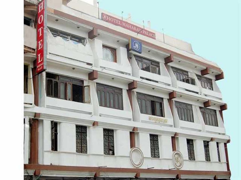 Oyo 4956 Hotel Maharaja Palace Kanpur Ngoại thất bức ảnh